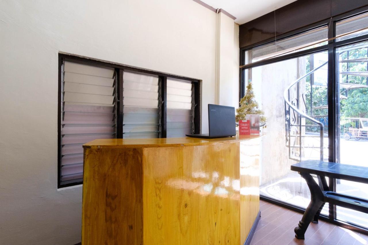 Reddoorz @ Poblacion 6 Coron Exterior photo